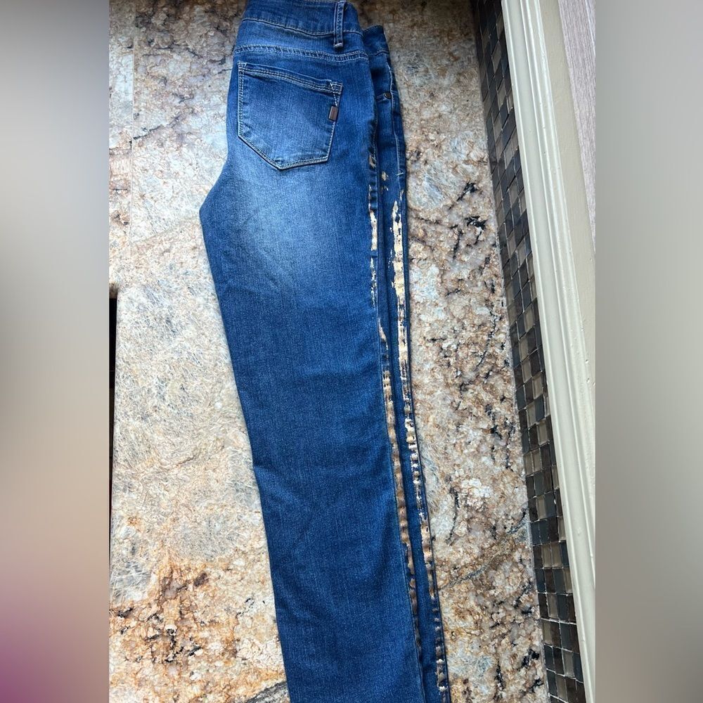 1822 jeans with gold side stripe